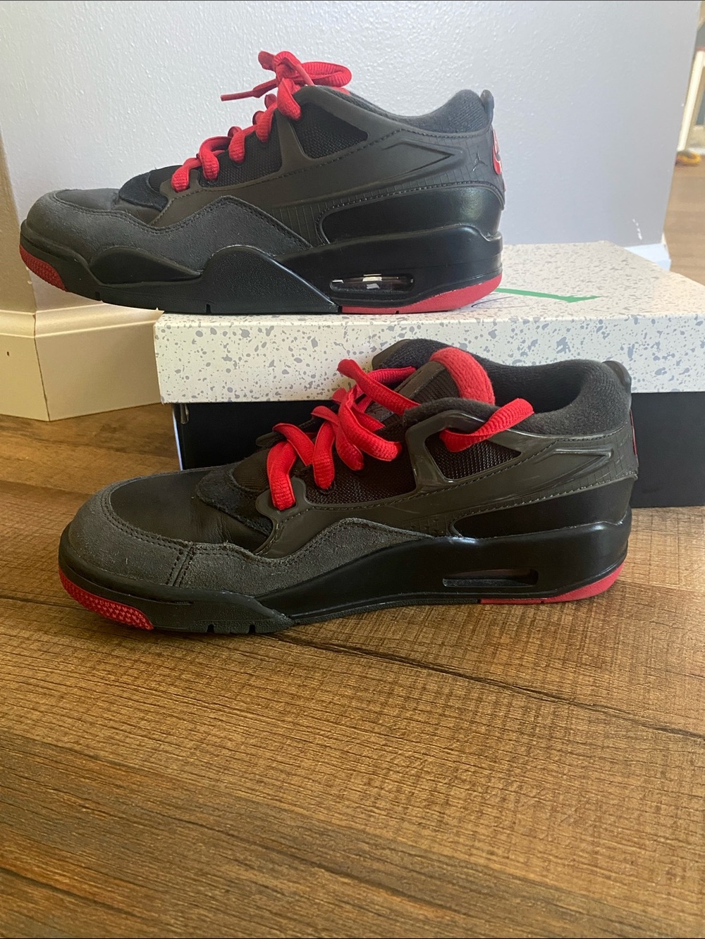 Jordan  4 rm shoes - Picture 8 of 10